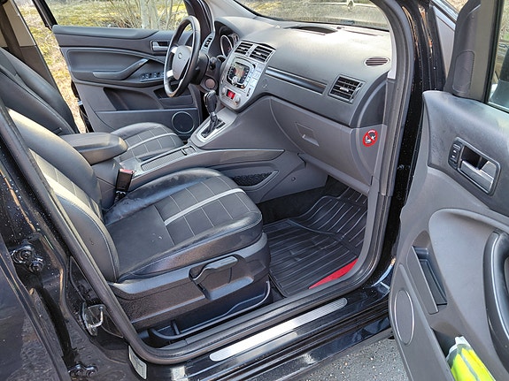 Ford Kuga 11 of 29