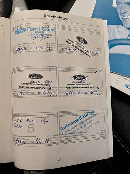 Ford Kuga 27 of 29