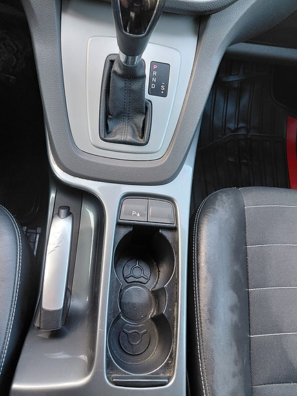 Ford Kuga 22 of 29