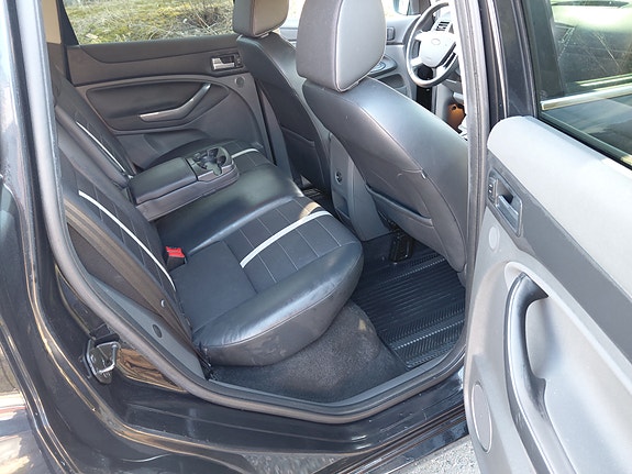 Ford Kuga 12 of 29