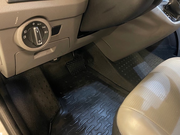 Volkswagen Transporter 16 of 27