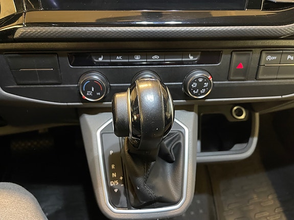 Volkswagen Transporter 18 of 27