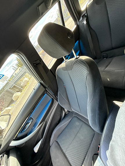 BMW 320d 10 of 12