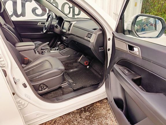 SsangYong Rexton Sports 19 of 26