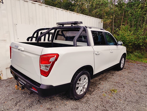 SsangYong Rexton Sports 11 of 26