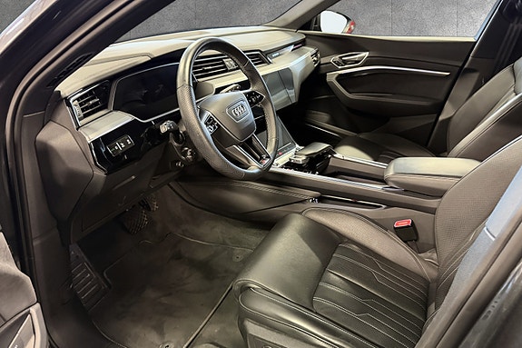 Audi e-tron 5 of 18