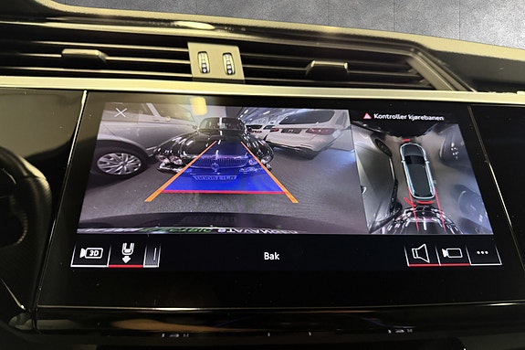 Audi e-tron 14 of 18
