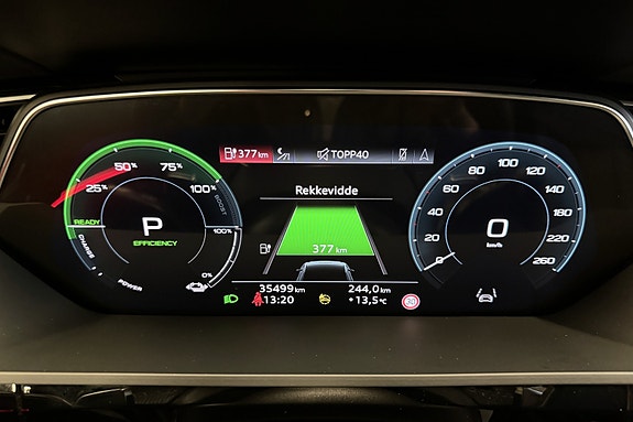Audi e-tron 9 of 18
