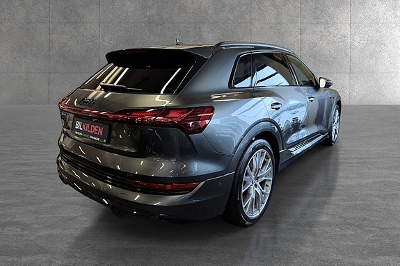 Audi e-tron 2 of 18