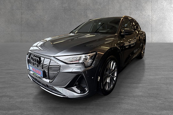 Audi e-tron 4 of 18