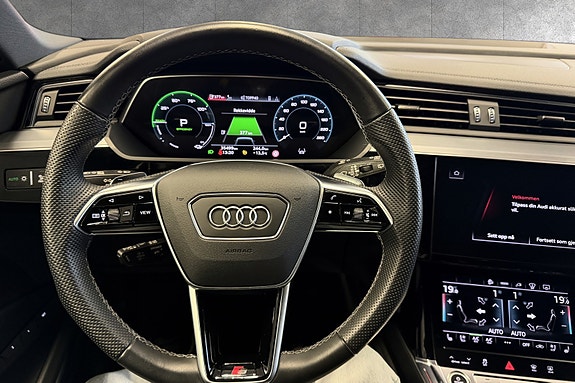 Audi e-tron 6 of 18
