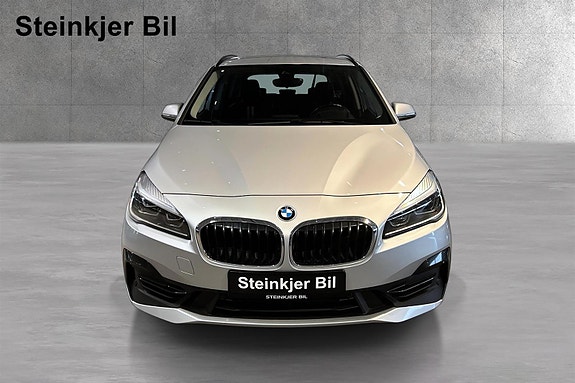 BMW 225xe 6 of 15