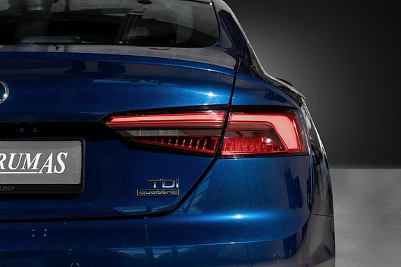 Audi A5 8 of 30