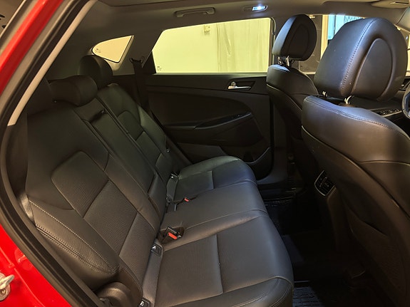 Hyundai Tucson 28 of 30