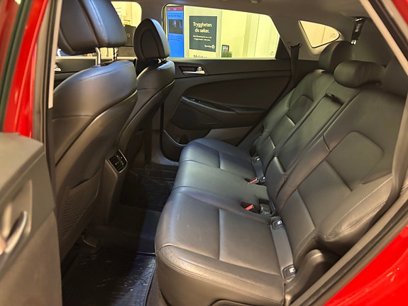 Hyundai Tucson 27 of 30