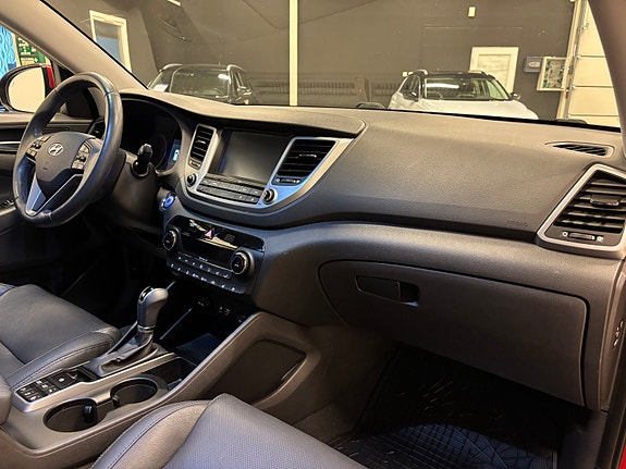 Hyundai Tucson 13 of 30