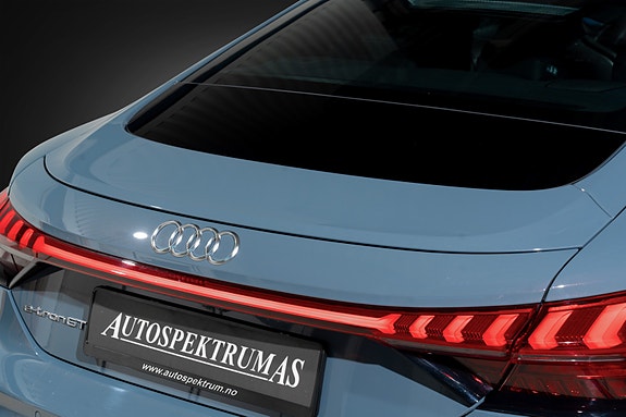 Audi e-tron GT 9 of 30
