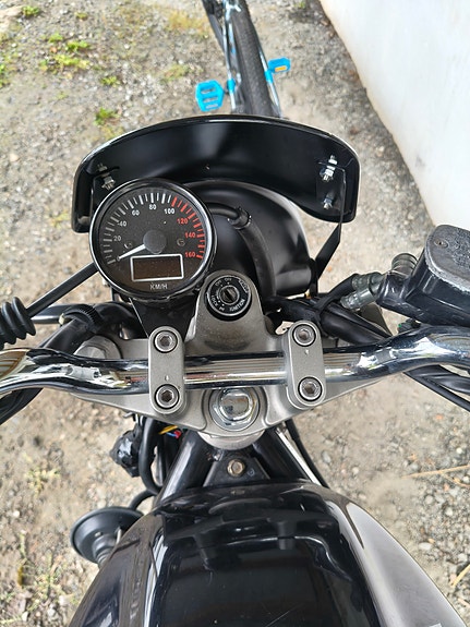 Yamaha XJ 600 Diversion 5 of 6