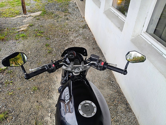 Yamaha XJ 600 Diversion 4 of 6