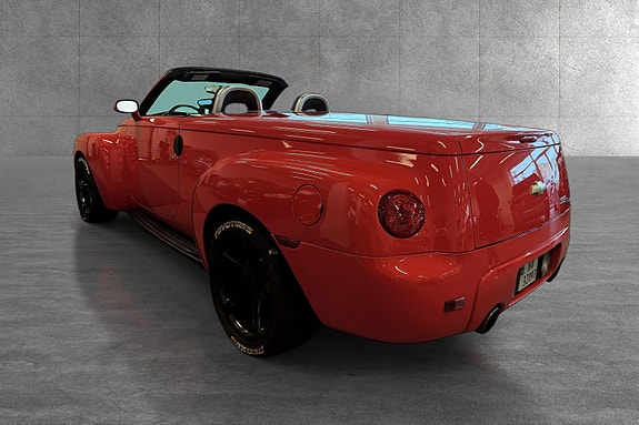 Chevrolet SSR 3 of 15