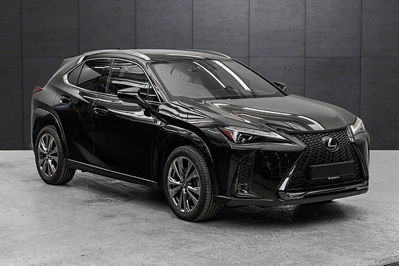 Lexus UX250h 2 of 30