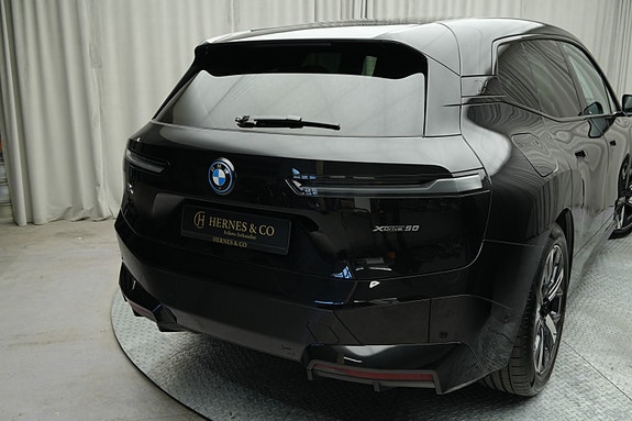 BMW iX 7 of 30
