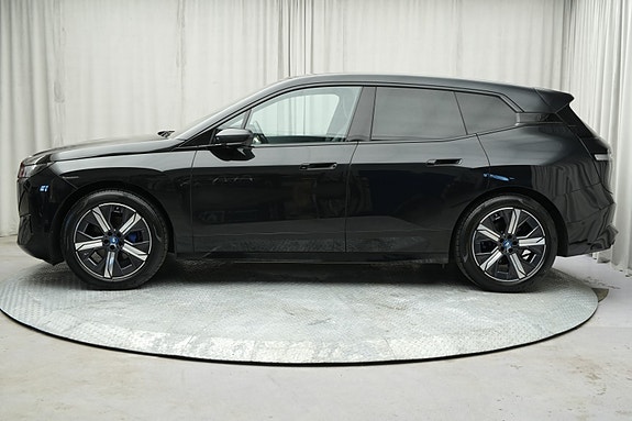 BMW iX 3 of 30