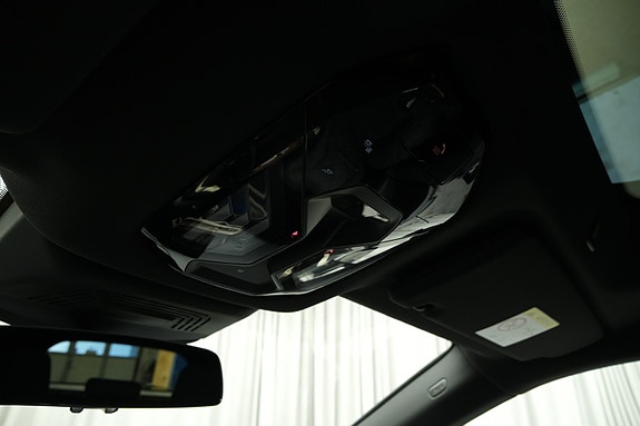 BMW iX 22 of 30
