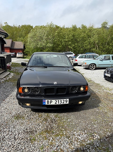 BMW 530i 5 of 10