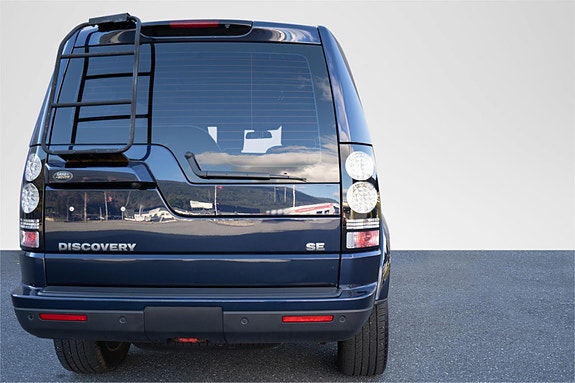 Land Rover Discovery 12 of 30