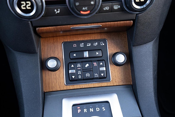 Land Rover Discovery 24 of 30