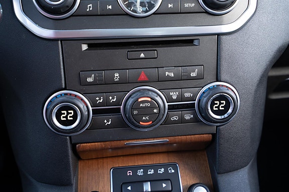 Land Rover Discovery 25 of 30