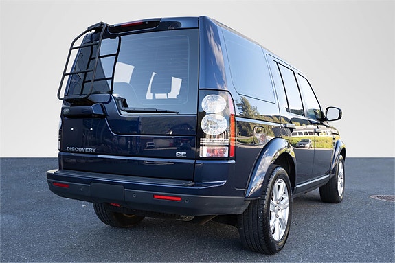 Land Rover Discovery 9 of 30