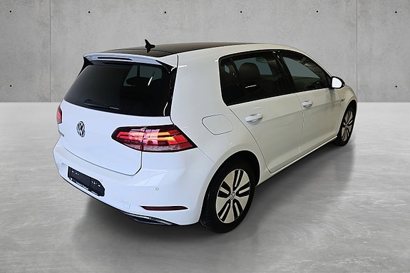 Volkswagen e-Golf VII 6 of 30