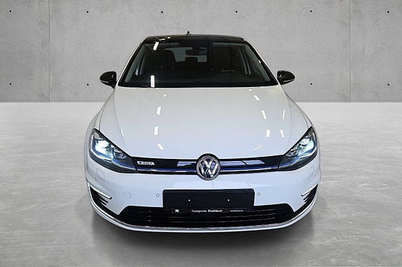 Volkswagen e-Golf VII 8 of 30