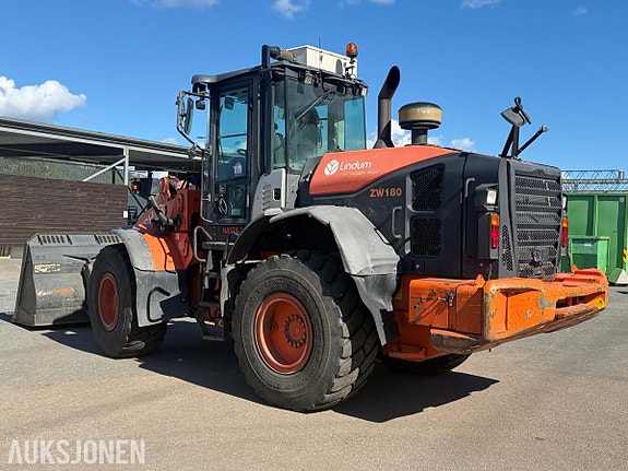 Hitachi ZW180-5B 3 of 30