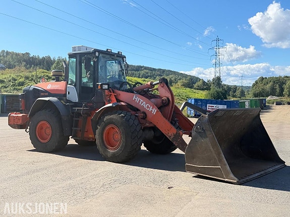 Hitachi ZW180-5B 7 of 30