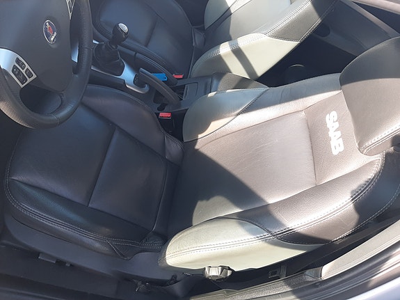 Saab 9-3 14 of 27