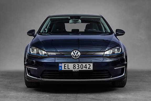 Volkswagen e-Golf VII 4 of 30