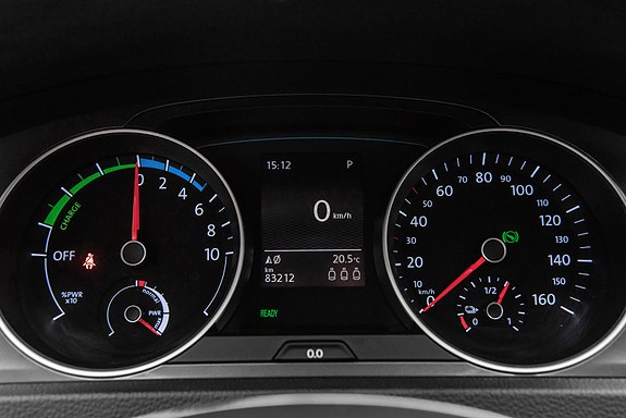 Volkswagen e-Golf VII 25 of 30