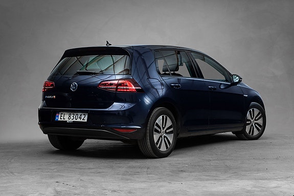 Volkswagen e-Golf VII 3 of 30