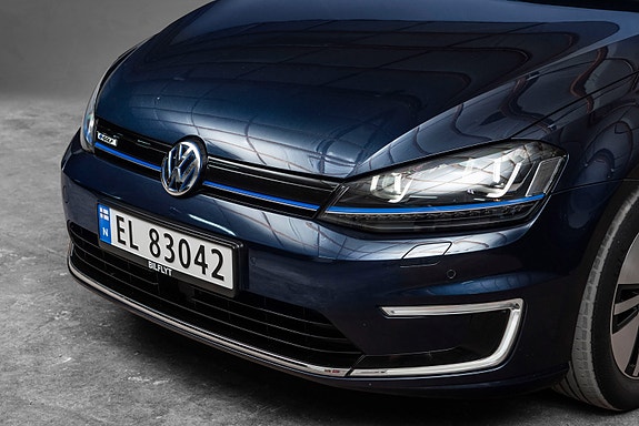 Volkswagen e-Golf VII 8 of 30