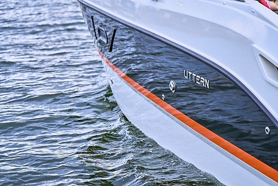 Uttern D77 m/ Mercury F400XL  V10 5 of 24