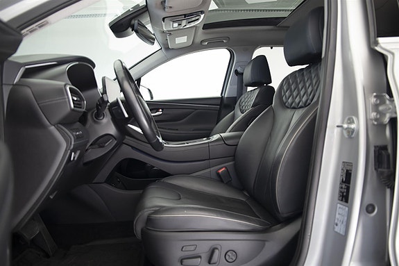 Hyundai Santa Fe 10 of 30