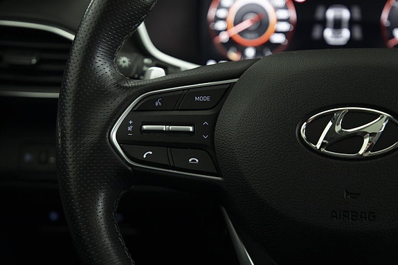 Hyundai Santa Fe 13 of 30