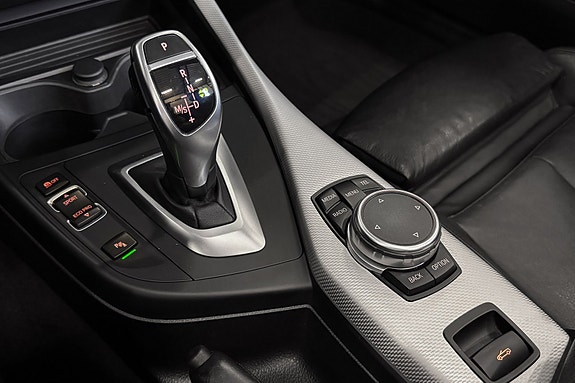 BMW M235i 27 of 30