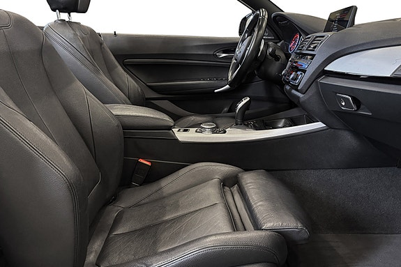 BMW M235i 24 of 30