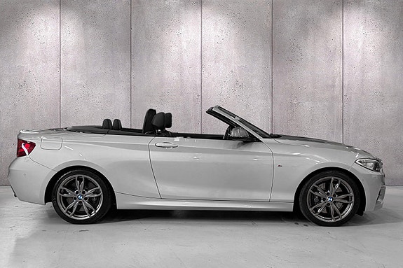 BMW M235i 9 of 30