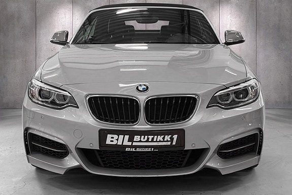 BMW M235i 4 of 30