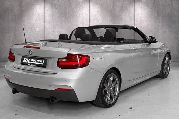 BMW M235i 16 of 30